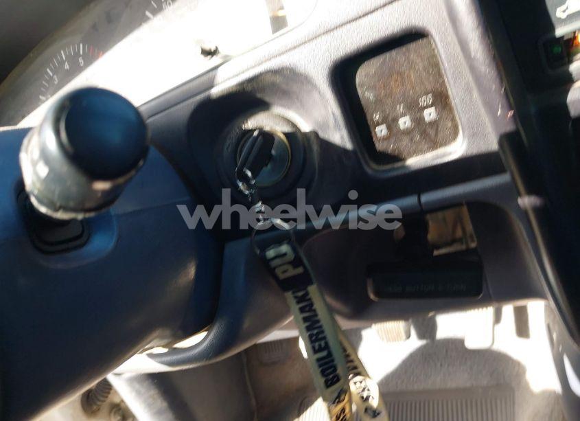 Photo 11 of 2000 Toyota Tacoma BASE V6 (VIN 4TAWN72N3YZ642051)