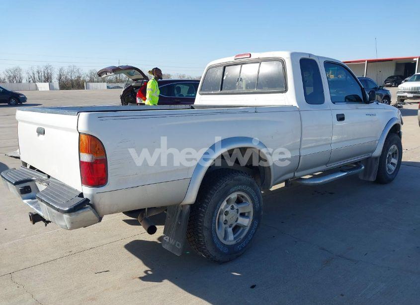Photo 4 of 2000 Toyota Tacoma BASE V6 (VIN 4TAWN72N3YZ642051)