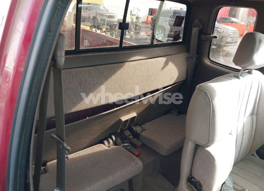 Photo 8 of 1998 Toyota Tacoma BASE V6 (VIN 4TAWN72N5WZ073930)