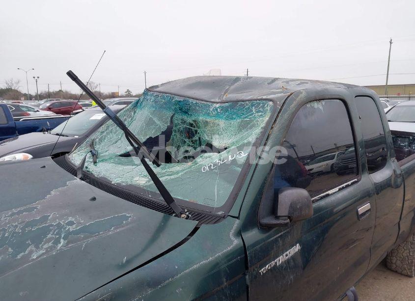 Photo 6 of 1999 Toyota Tacoma (VIN 4TAWN72N5XZ402952)