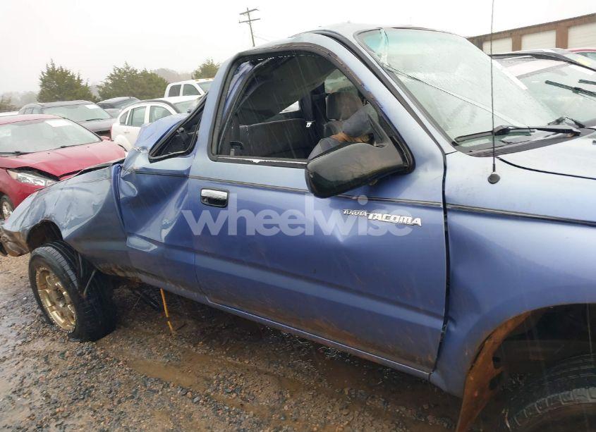 Photo 12 of 2000 Toyota Tacoma BASE V6 (VIN 4TAWN72N7YZ671469)