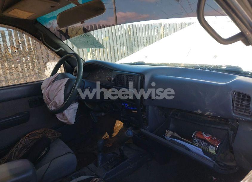 Photo 5 of 1996 Toyota Tacoma XTRACAB (VIN 4TAWN72N8TZ143884)