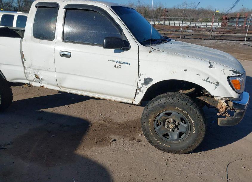 Photo 6 of 1998 Toyota Tacoma BASE V6 (VIN 4TAWN72N8WZ011583)