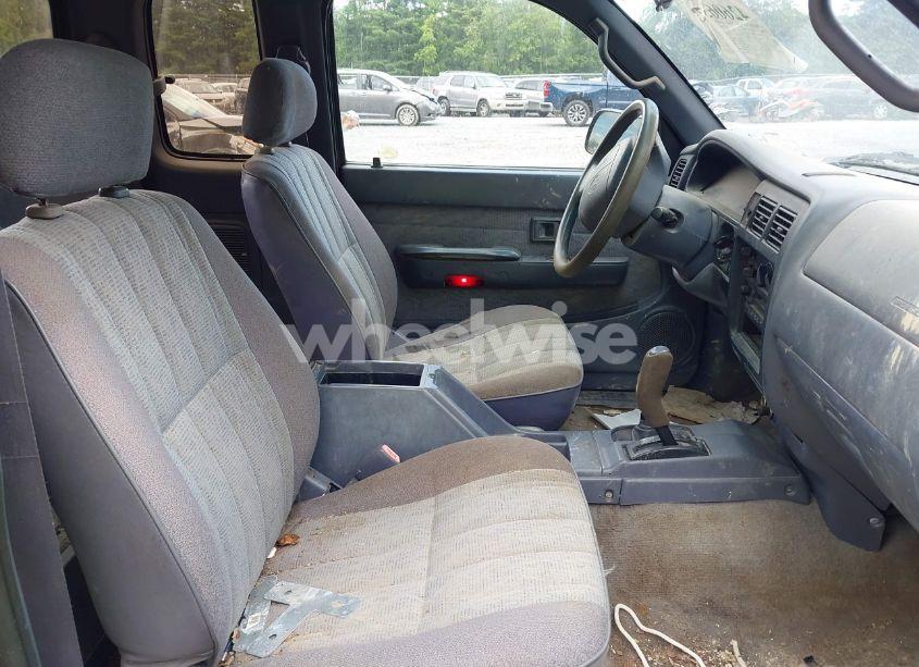 Photo 5 of 1998 Toyota Tacoma BASE V6 (VIN 4TAWN72N9WZ075423)