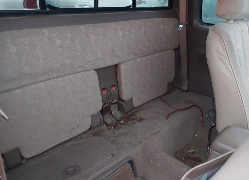 Photo 8 of 2000 Toyota Tacoma BASE V6 (VIN 4TAWN72N9YZ658965)