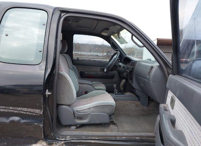 Photo 5 of 1997 Toyota Tacoma BASE SR5 V6 (VIN 4TAWN74N7VZ312017)