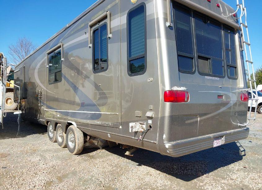 Photo 3 of 2003 Travel Supreme SUPREME (VIN 4TKFW403031005441)