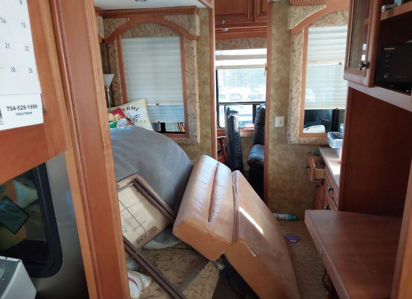 Photo 8 of 2003 Travel Supreme SUPREME (VIN 4TKFW403031005441)