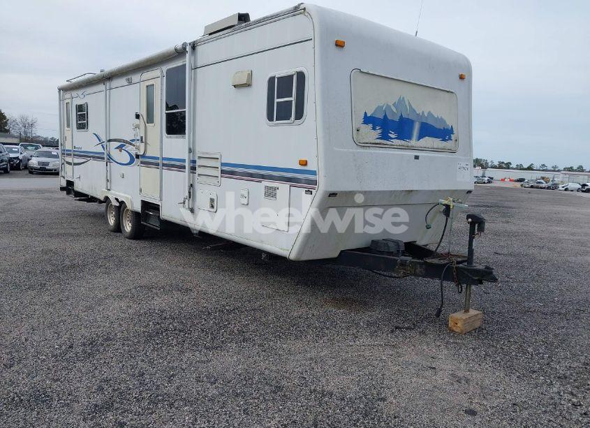 2002 Sunny Brook 33FKS (VIN 4UBAS0R2121C32507) main photo