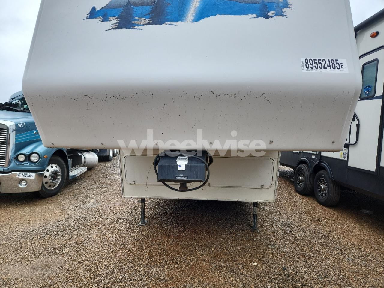 Photo 7 of 2002 SUNNY BROOK 5TH WHEEL (VIN 4UBBS0P2621J31936)