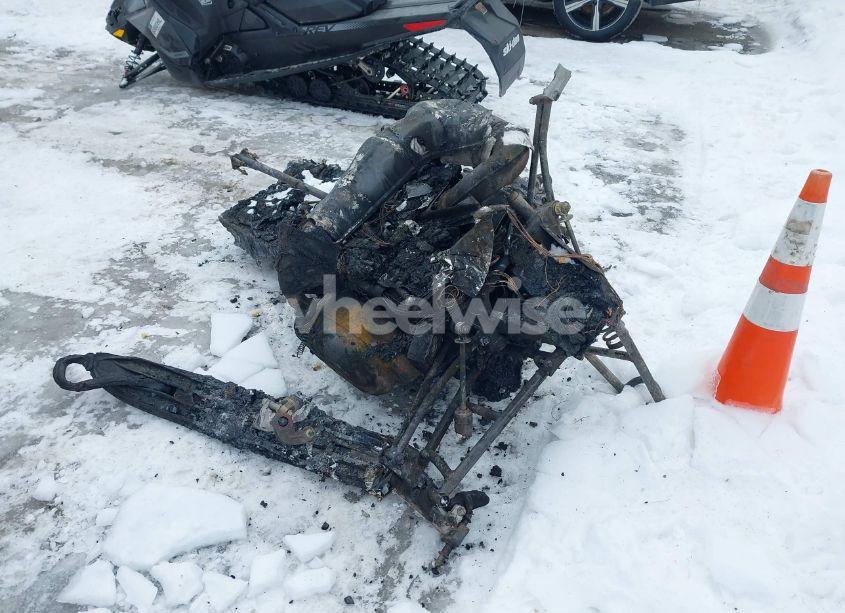 2010 Arctic Cat CROSSFIRE (VIN 4UF10SNW0AT100296) main photo