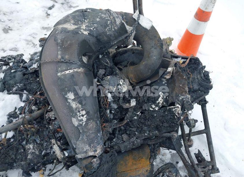 Photo 10 of 2010 Arctic Cat CROSSFIRE (VIN 4UF10SNW0AT100296)