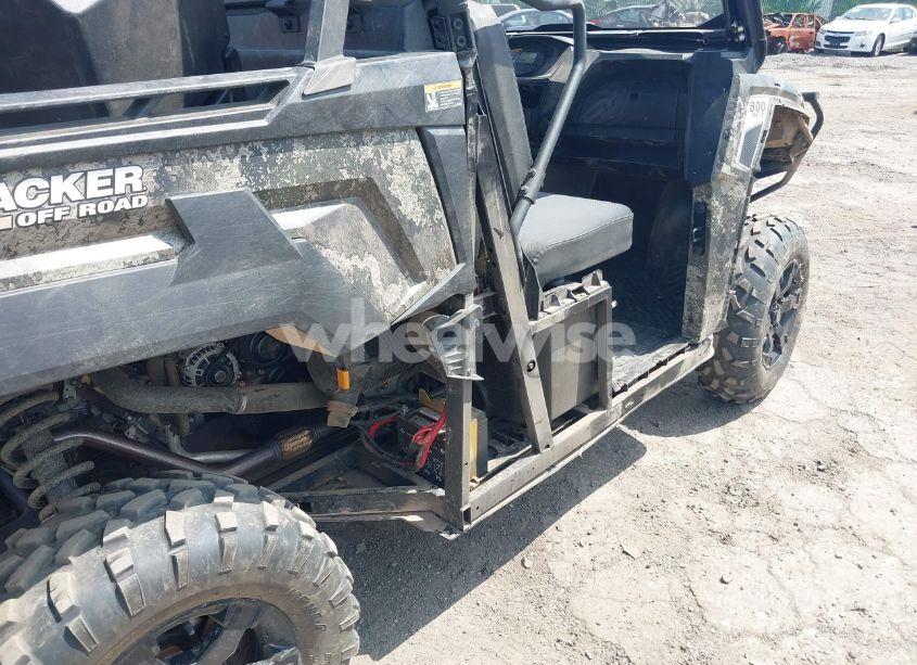 Photo 6 of 2023 Trac 800xsle N/A (VIN 4UF5R4KB7PT301819)