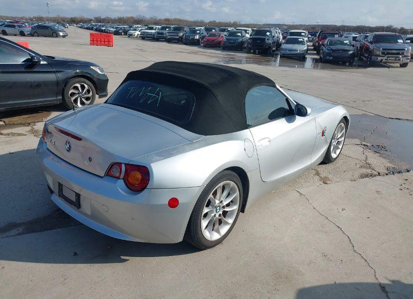 Photo 4 of 2003 Bmw Z4 2.5I (VIN 4USBT33413LR65091)