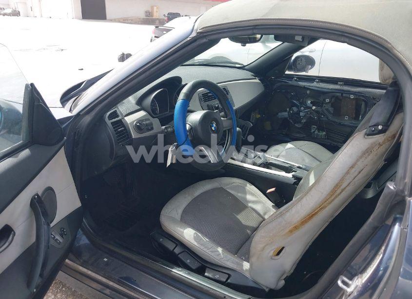 Photo 5 of 2003 Bmw Z4 2.5I (VIN 4USBT33413LS45113)