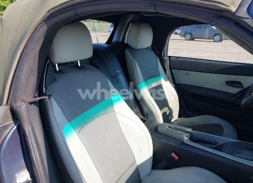 Photo 8 of 2003 Bmw Z4 2.5I (VIN 4USBT33463LS45396)