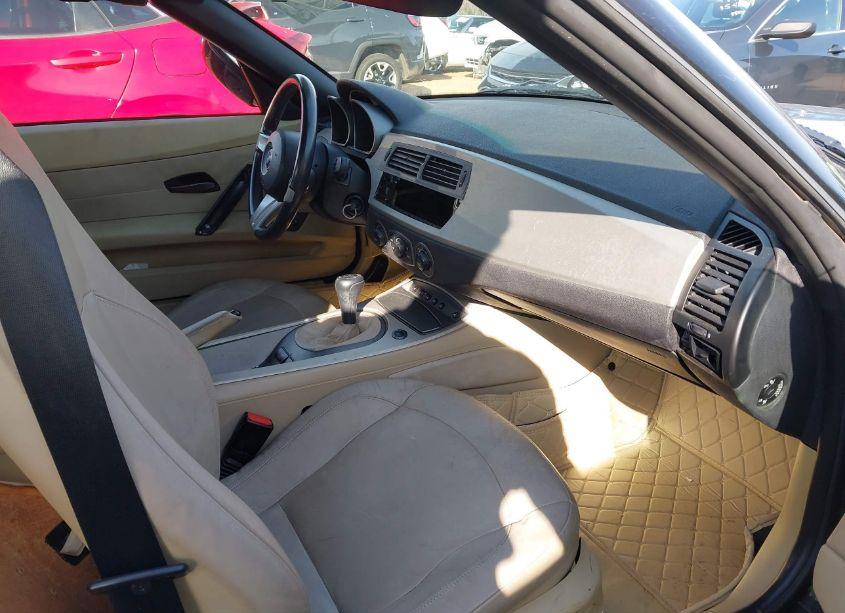 Photo 5 of 2003 Bmw Z4 2.5I (VIN 4USBT334X3LR64991)