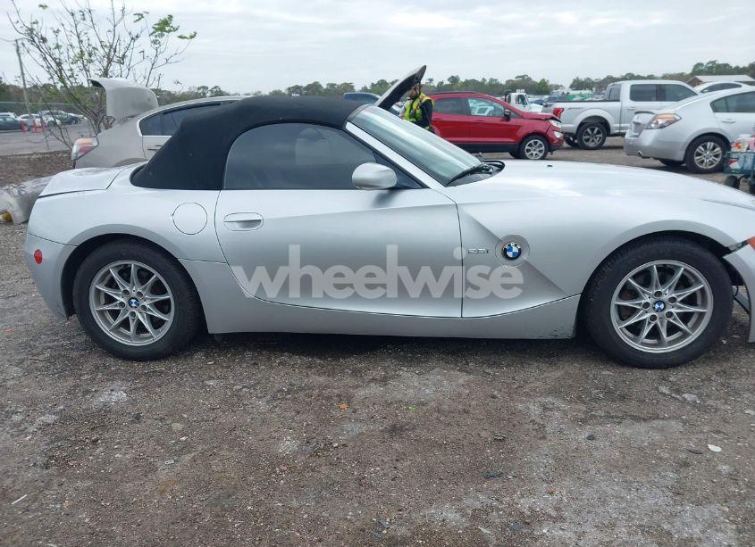 Photo 13 of 2004 Bmw Z4 2.5I (VIN 4USBT334X4LS48707)