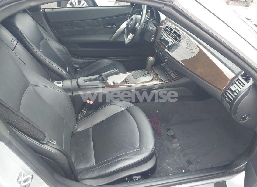 Photo 5 of 2004 Bmw Z4 2.5I (VIN 4USBT334X4LS48707)