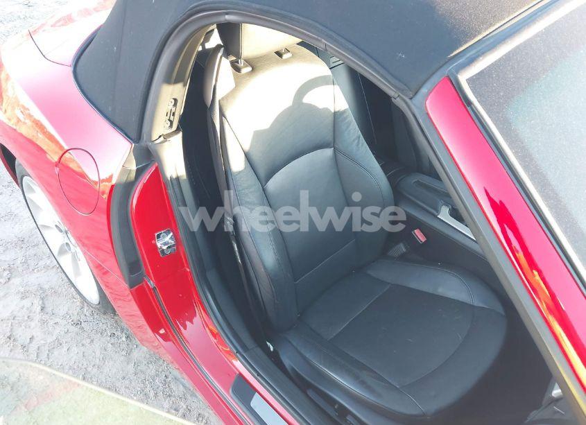 Photo 8 of 2004 Bmw Z4 2.5I (VIN 4USBT33504LS53360)