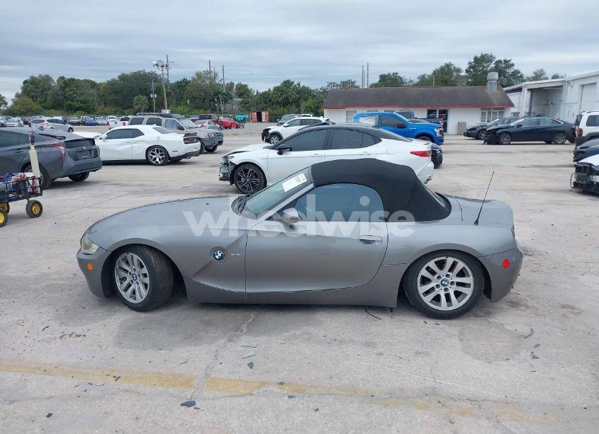 Photo 14 of 2005 Bmw Z4 2.5I (VIN 4USBT33505LS56339)