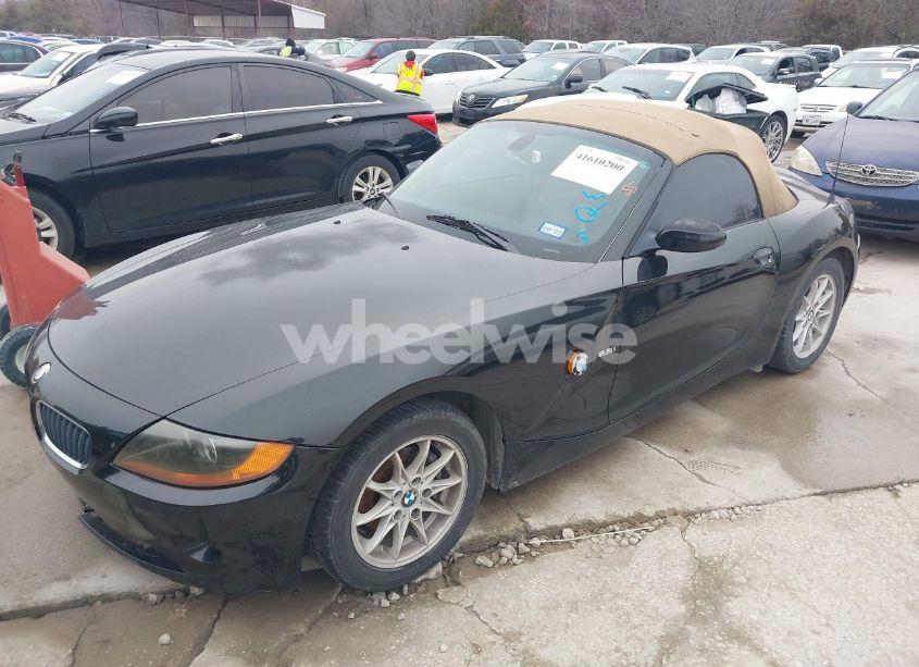 Photo 2 of 2004 Bmw Z4 2.5I (VIN 4USBT33524LR67023)