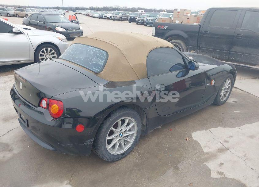 Photo 4 of 2004 Bmw Z4 2.5I (VIN 4USBT33524LR67023)