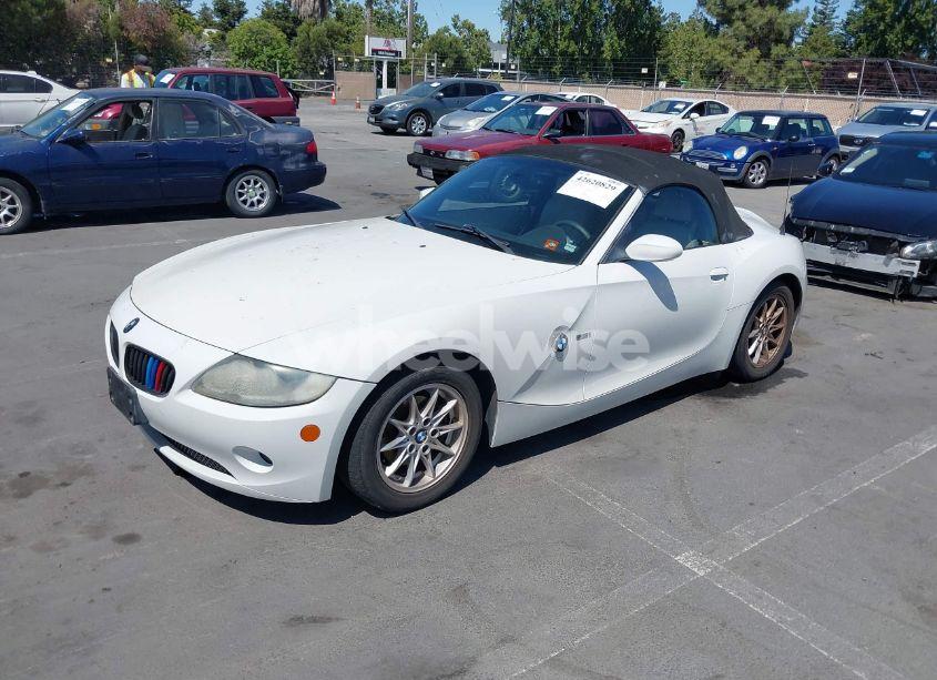 Photo 2 of 2005 Bmw Z4 2.5I (VIN 4USBT33525LS56598)