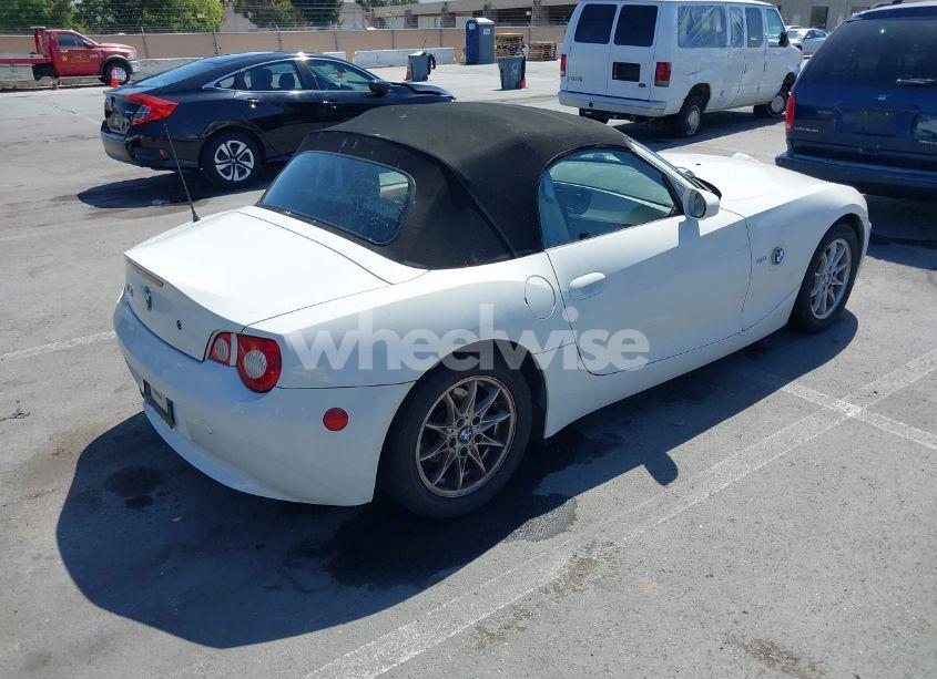Photo 4 of 2005 Bmw Z4 2.5I (VIN 4USBT33525LS56598)