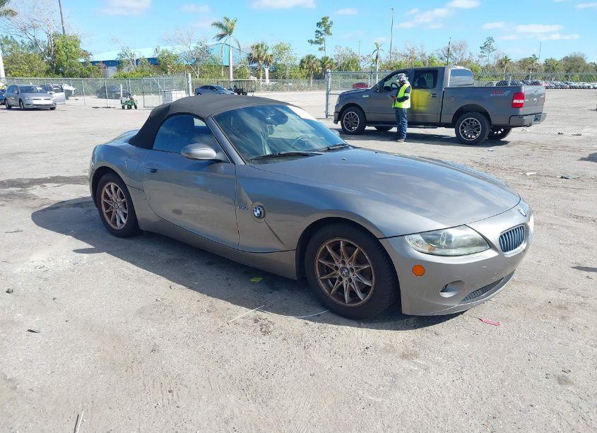 2005 Bmw Z4 2.5I (VIN 4USBT33545LS56067) main photo