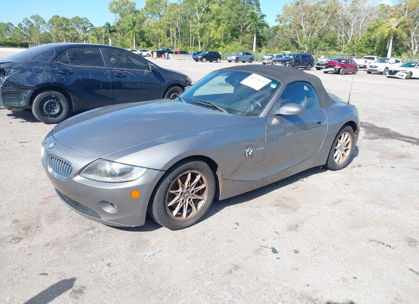 Photo 2 of 2005 Bmw Z4 2.5I (VIN 4USBT33545LS56067)