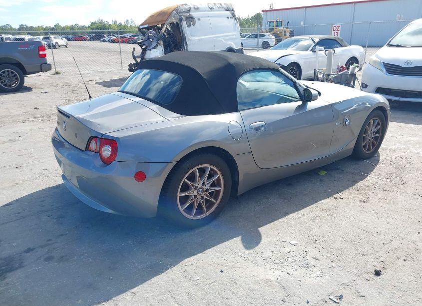 Photo 4 of 2005 Bmw Z4 2.5I (VIN 4USBT33545LS56067)