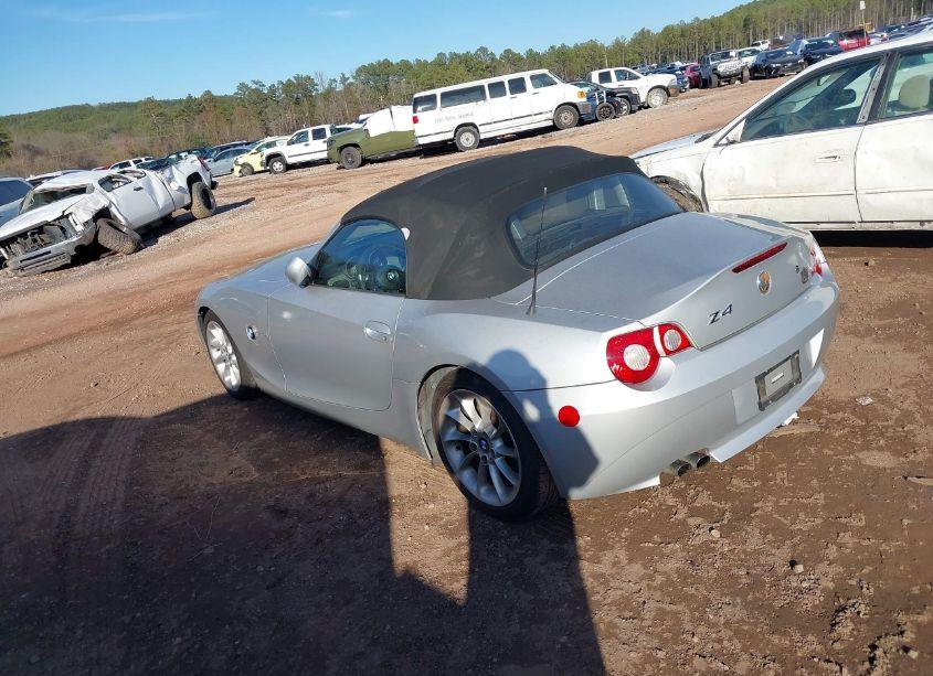 Photo 3 of 2005 Bmw Z4 2.5I (VIN 4USBT33585LR69747)