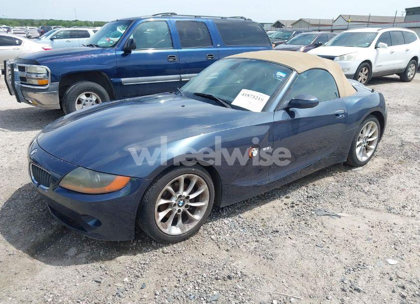 Photo 2 of 2004 Bmw Z4 2.5I (VIN 4USBT33594LR68458)