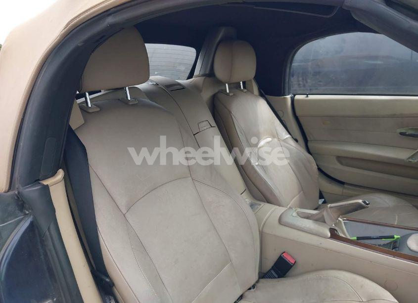 Photo 8 of 2004 Bmw Z4 2.5I (VIN 4USBT33594LR68458)