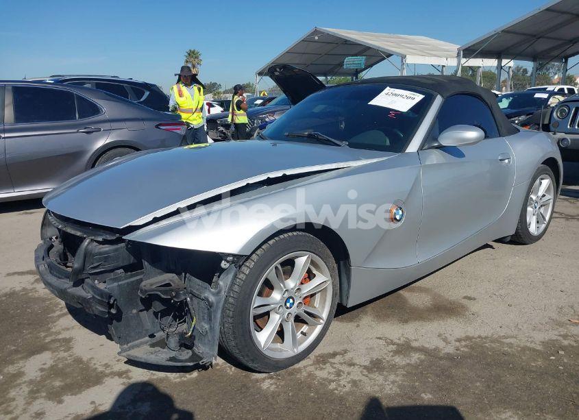 Photo 2 of 2003 Bmw Z4 3.0I (VIN 4USBT53403LU01198)