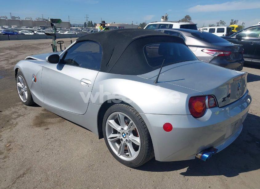 Photo 3 of 2003 Bmw Z4 3.0I (VIN 4USBT53403LU01198)