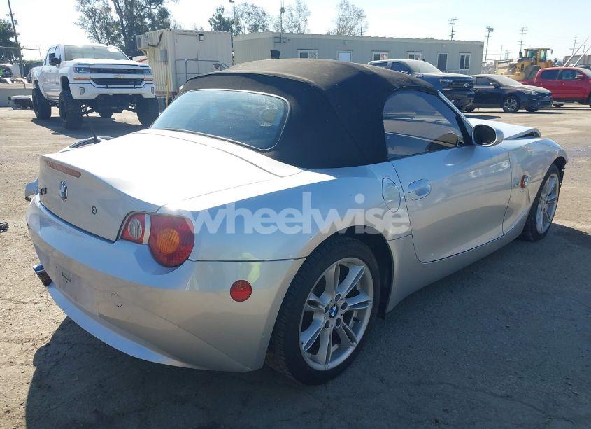 Photo 4 of 2003 Bmw Z4 3.0I (VIN 4USBT53403LU01198)