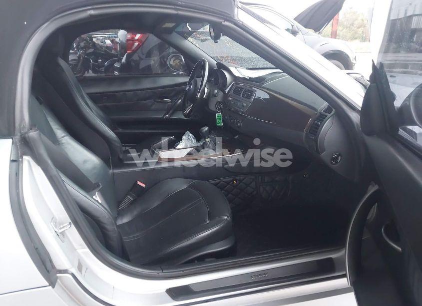 Photo 5 of 2003 Bmw Z4 3.0I (VIN 4USBT53443LT22648)