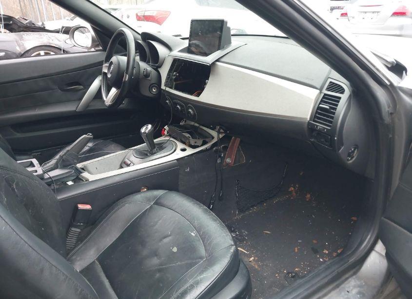 Photo 5 of 2003 Bmw Z4 3.0I (VIN 4USBT53463LT22859)