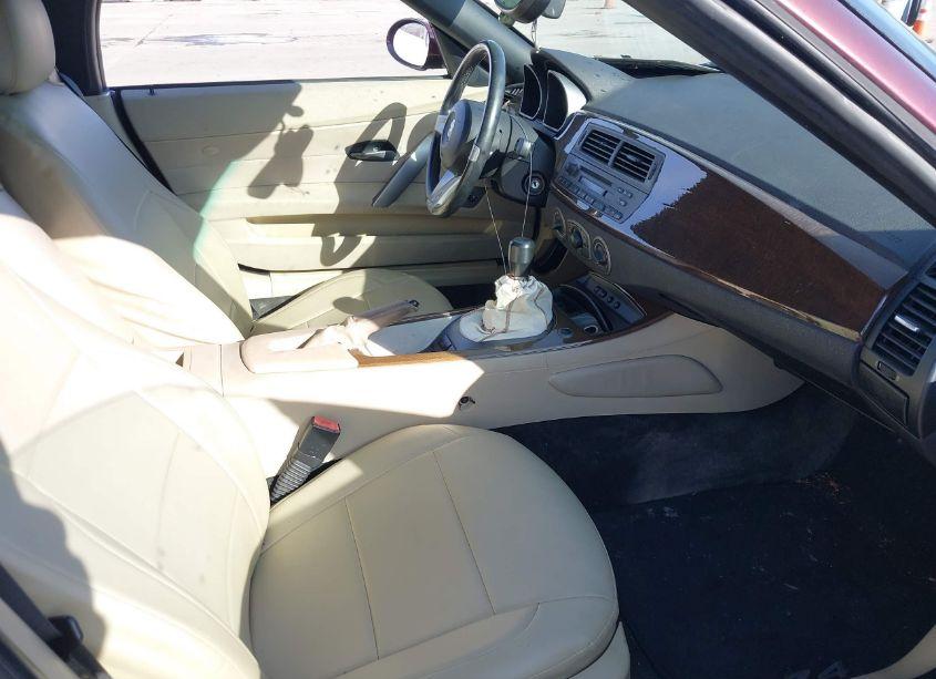 Photo 5 of 2003 Bmw Z4 3.0I (VIN 4USBT53493LT21334)