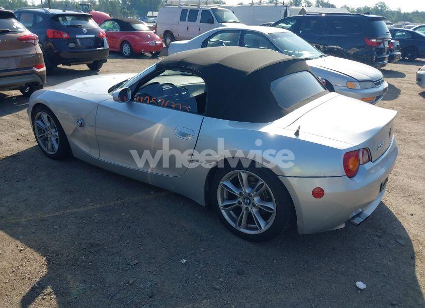 Photo 3 of 2003 Bmw Z4 3.0I (VIN 4USBT53493LU03726)
