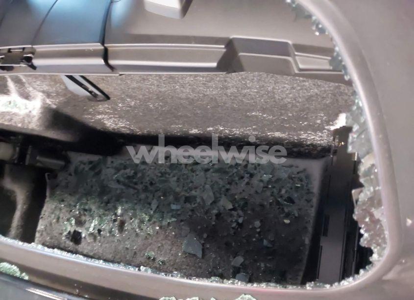 Photo 8 of 2005 Bmw Z4 3.0I (VIN 4USBT53545LU09378)