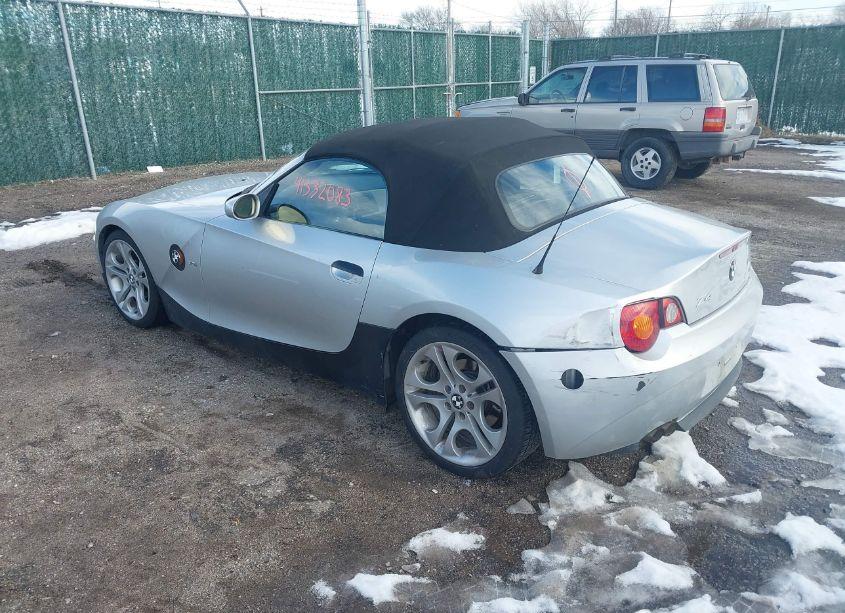 Photo 3 of 2004 Bmw Z4 3.0I (VIN 4USBT53564LU08330)