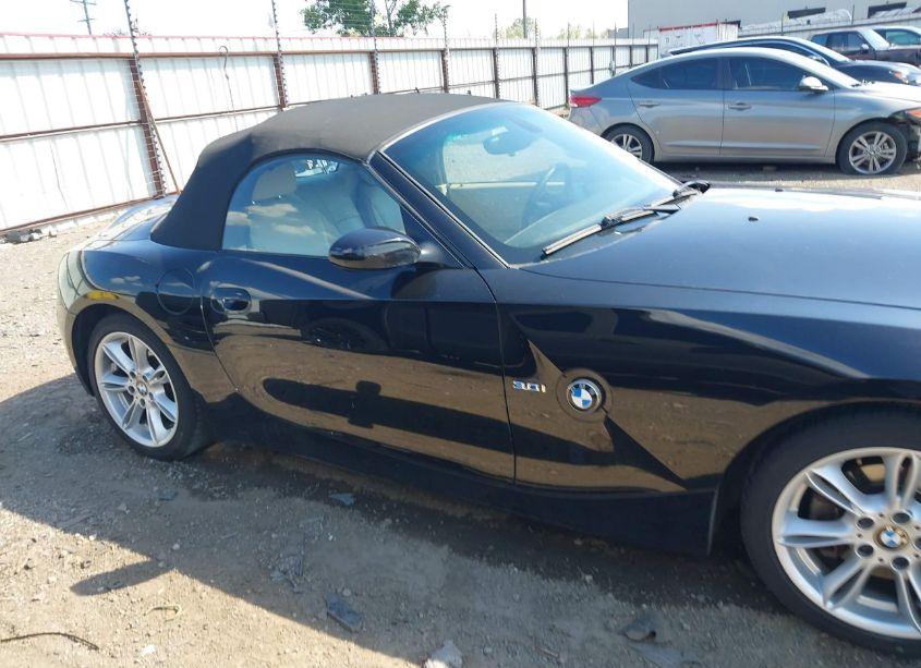 Photo 13 of 2005 Bmw Z4 3.0I (VIN 4USBT53585LT28187)