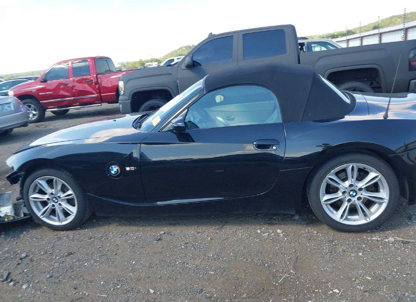 Photo 14 of 2005 Bmw Z4 3.0I (VIN 4USBT53585LT28187)