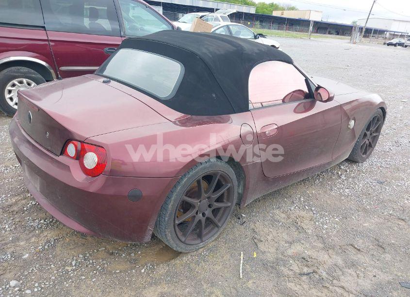 Photo 4 of 2005 Bmw Z4 3.0I (VIN 4USBT53595LU10123)