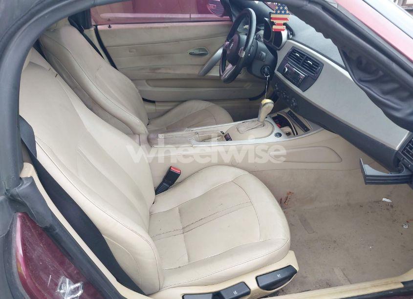 Photo 8 of 2005 Bmw Z4 3.0I (VIN 4USBT53595LU10123)