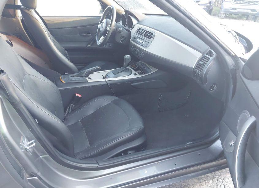 Photo 5 of 2004 Bmw Z4 3.0I (VIN 4USBT535X4LU06449)
