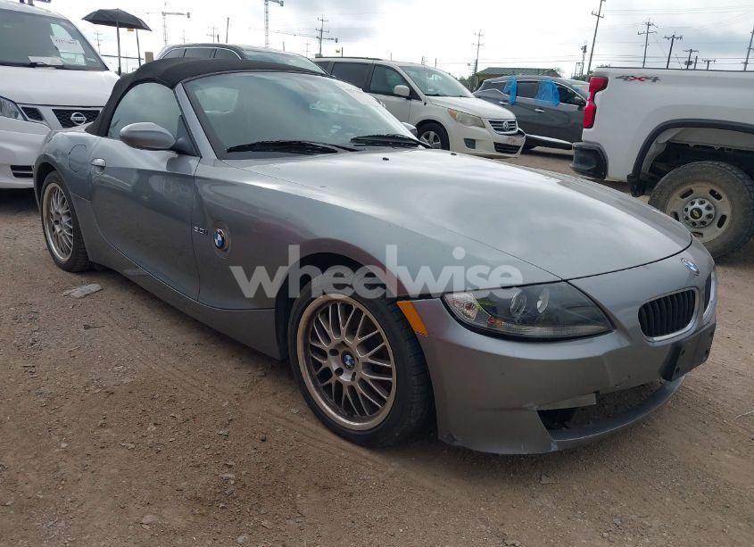 2006 Bmw Z4 3.0I (VIN 4USBU33516LW59003) main photo